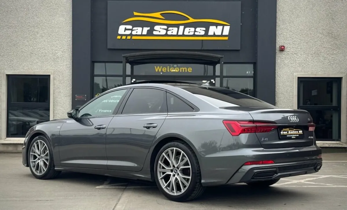 2.0 TDI 40 Black Edition Saloon 4dr Diesel S Troni - Image 4