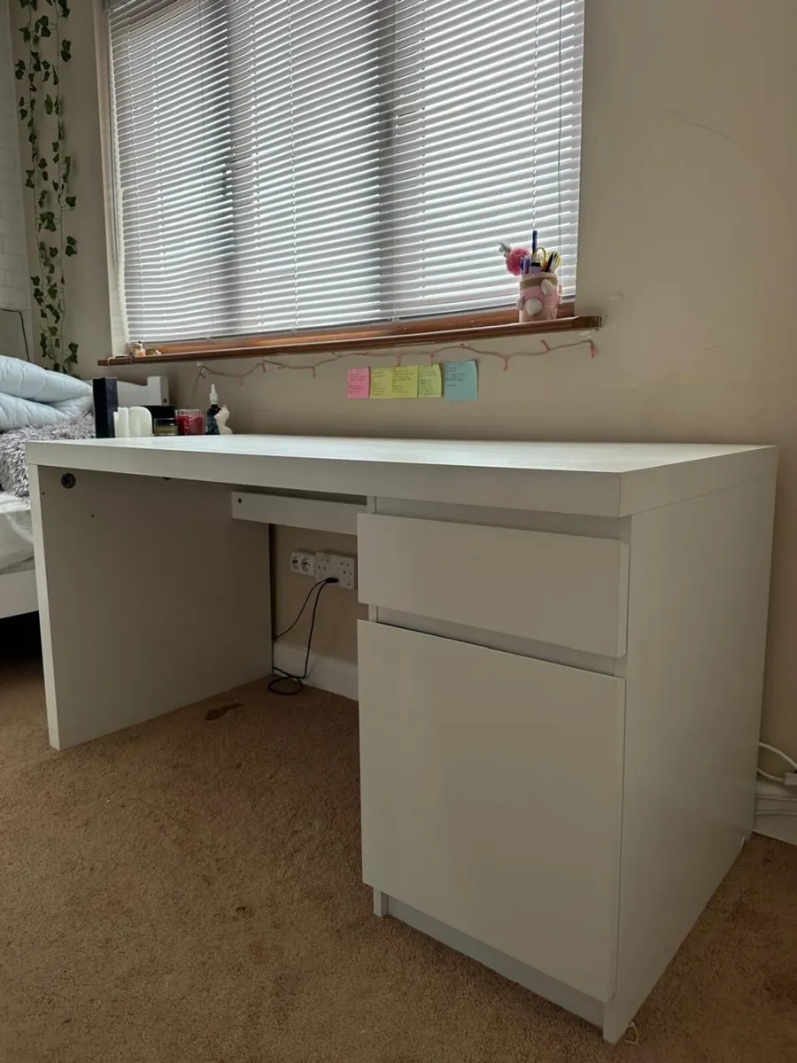White Study Desk – Good Condition! ✨ - Image 4