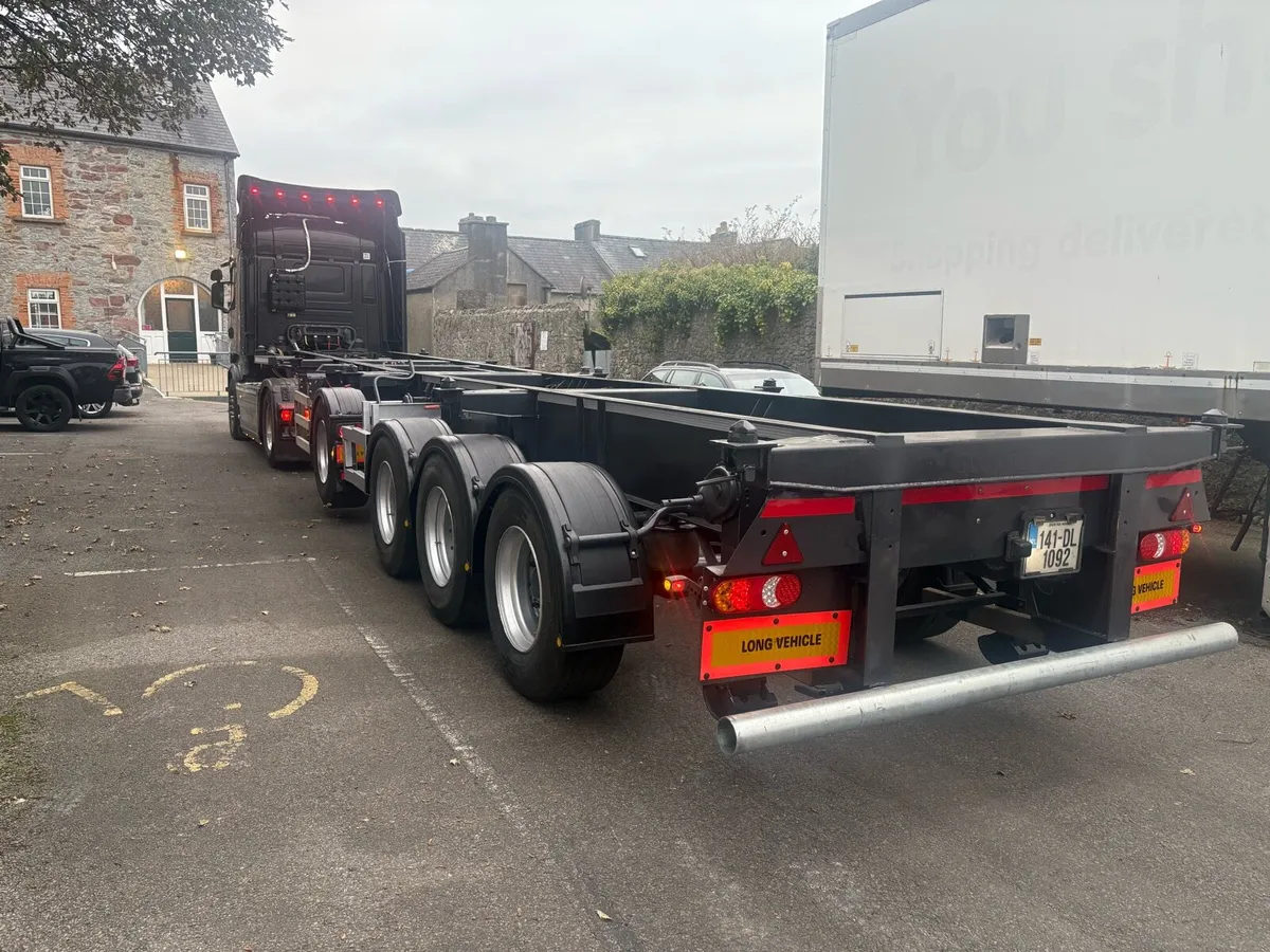 Dennison splitter trailer - Image 1