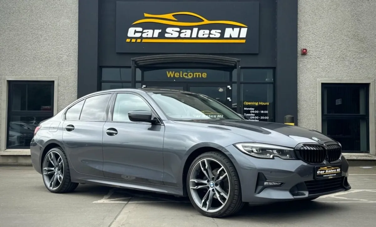 2.0 318d Sport Saloon 4dr Diesel Manual - Image 1