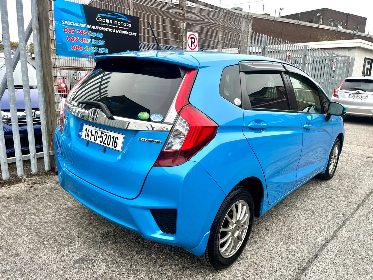 Honda Fit 2014 half leather - Image 4