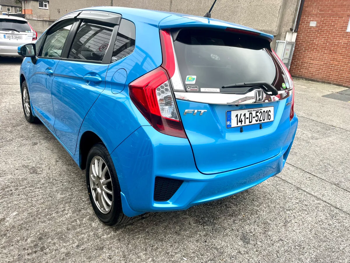 Honda Fit 2014 half leather - Image 3