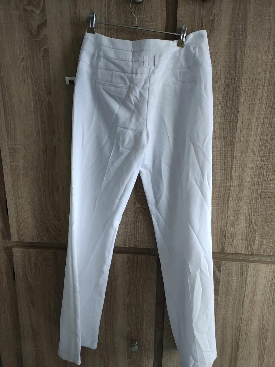 White pants size 10 new - Image 3