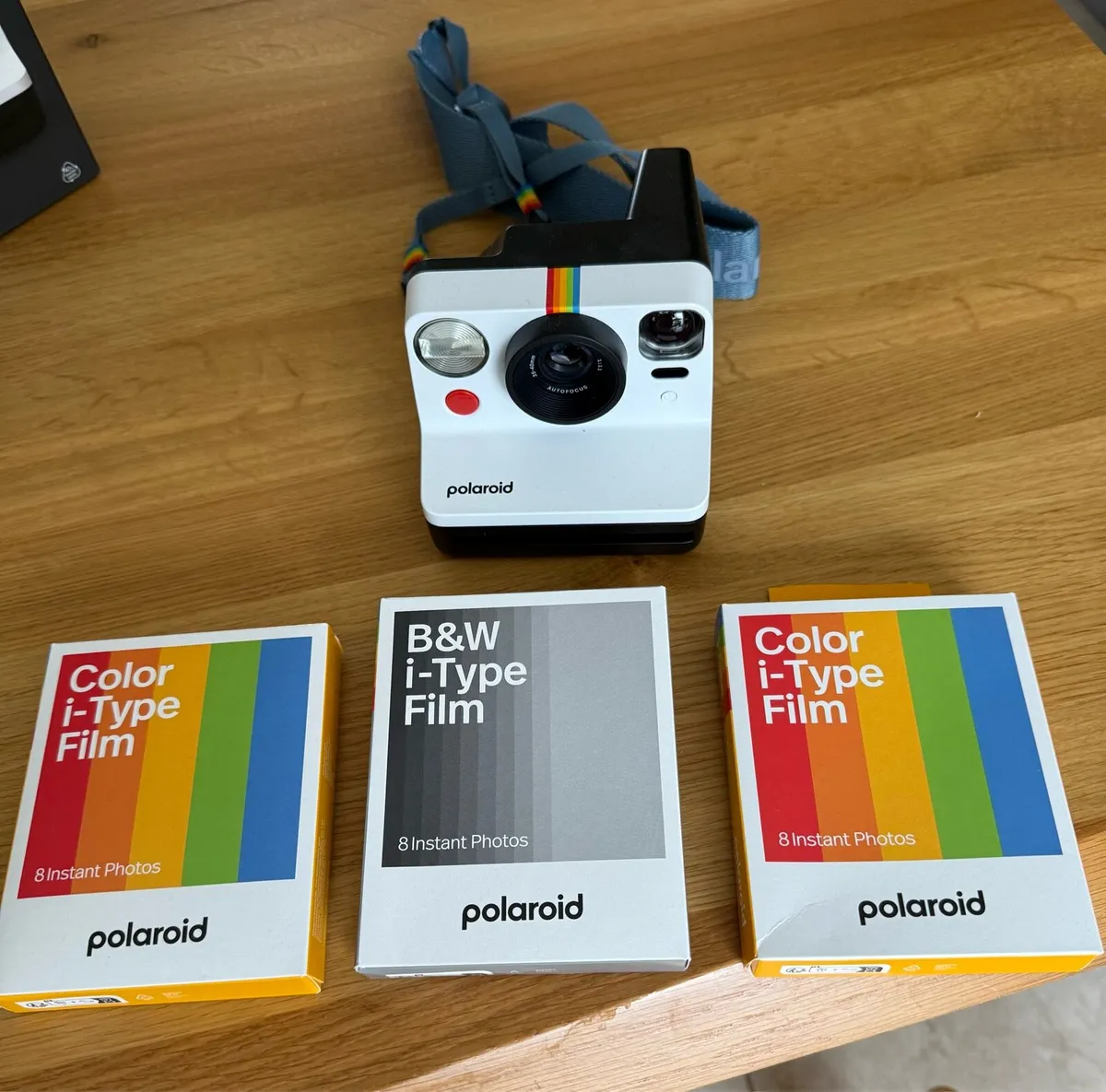 Polaroid Now Generation 2 with film - Image 2