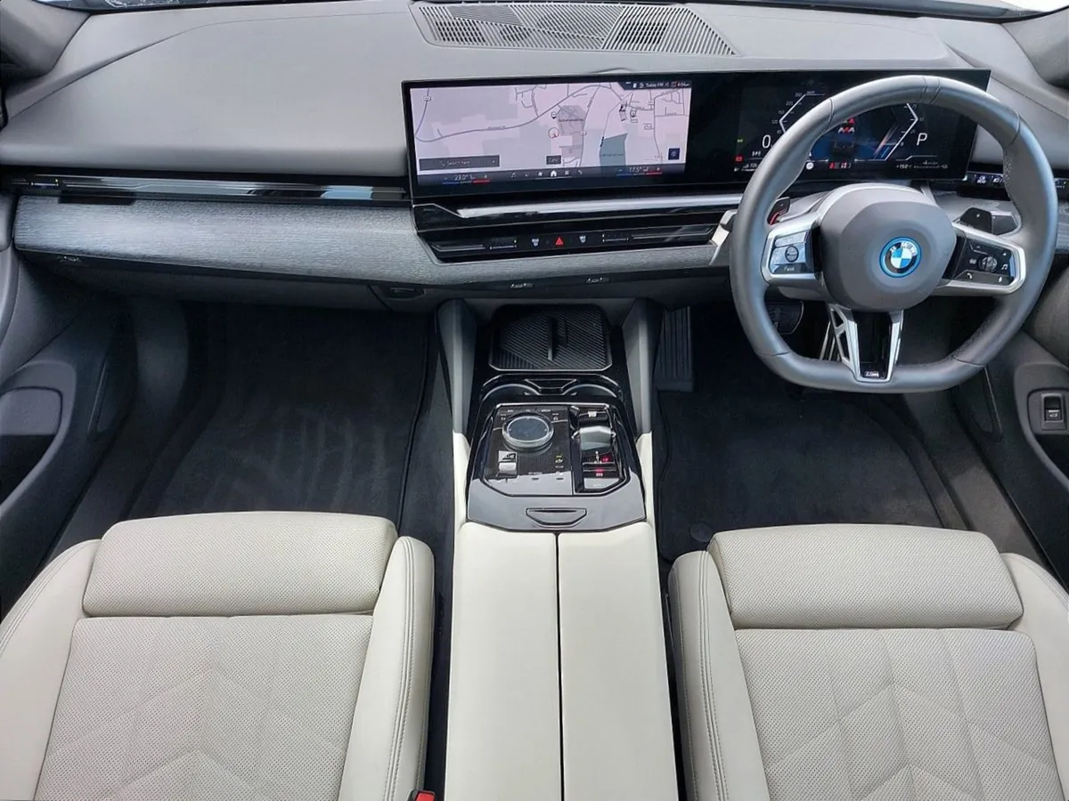 BMW 5 Series 530e M Sport - Image 4