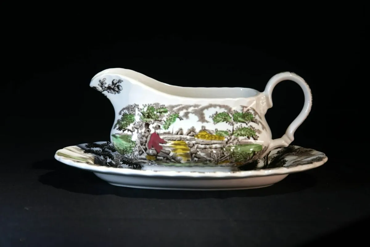 MYOTT dinner service in original box. Never used - Image 2