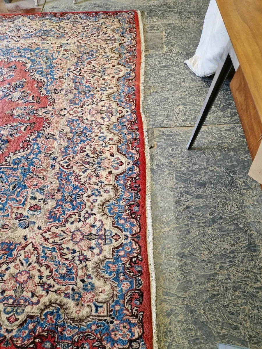 Large vintage rug, 12ft 6 inches ×8ft 6 inches - Image 2