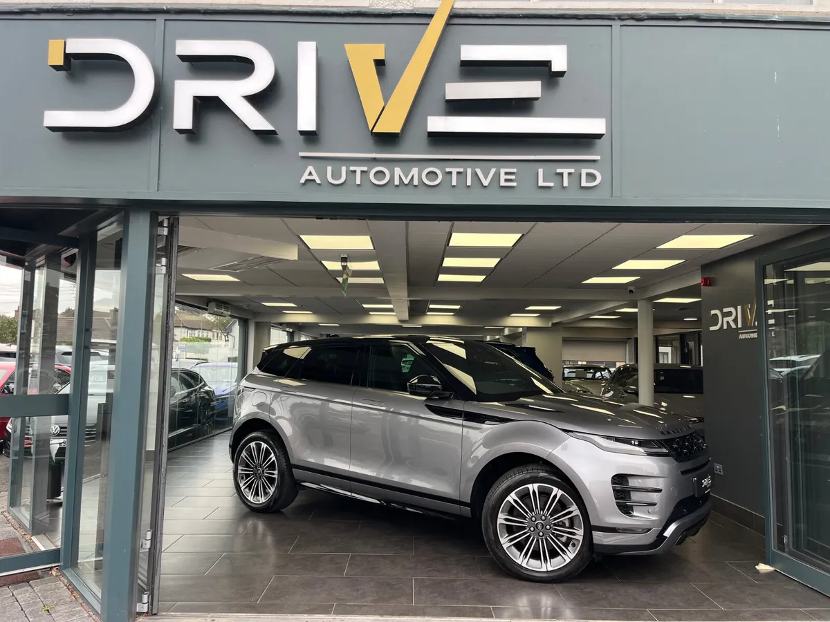 Land Rover Range Rover Evoque 2024 1.5 Hybrid  SE - Image 3