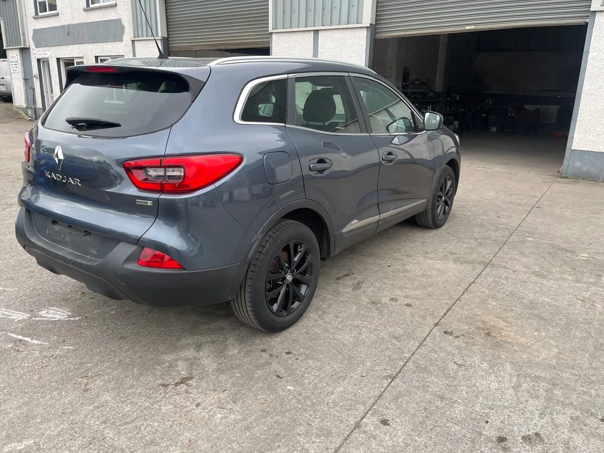 2017 Renault kadjar for breaking - Image 3