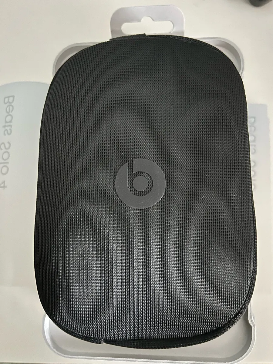 Beats Solo 4 - Image 3