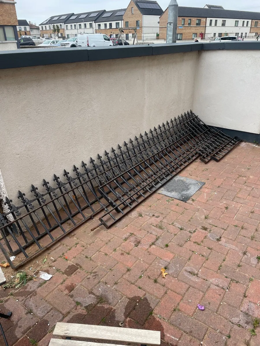 outdoor wall railings