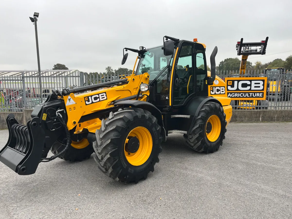 JCB TM 320s - Image 1