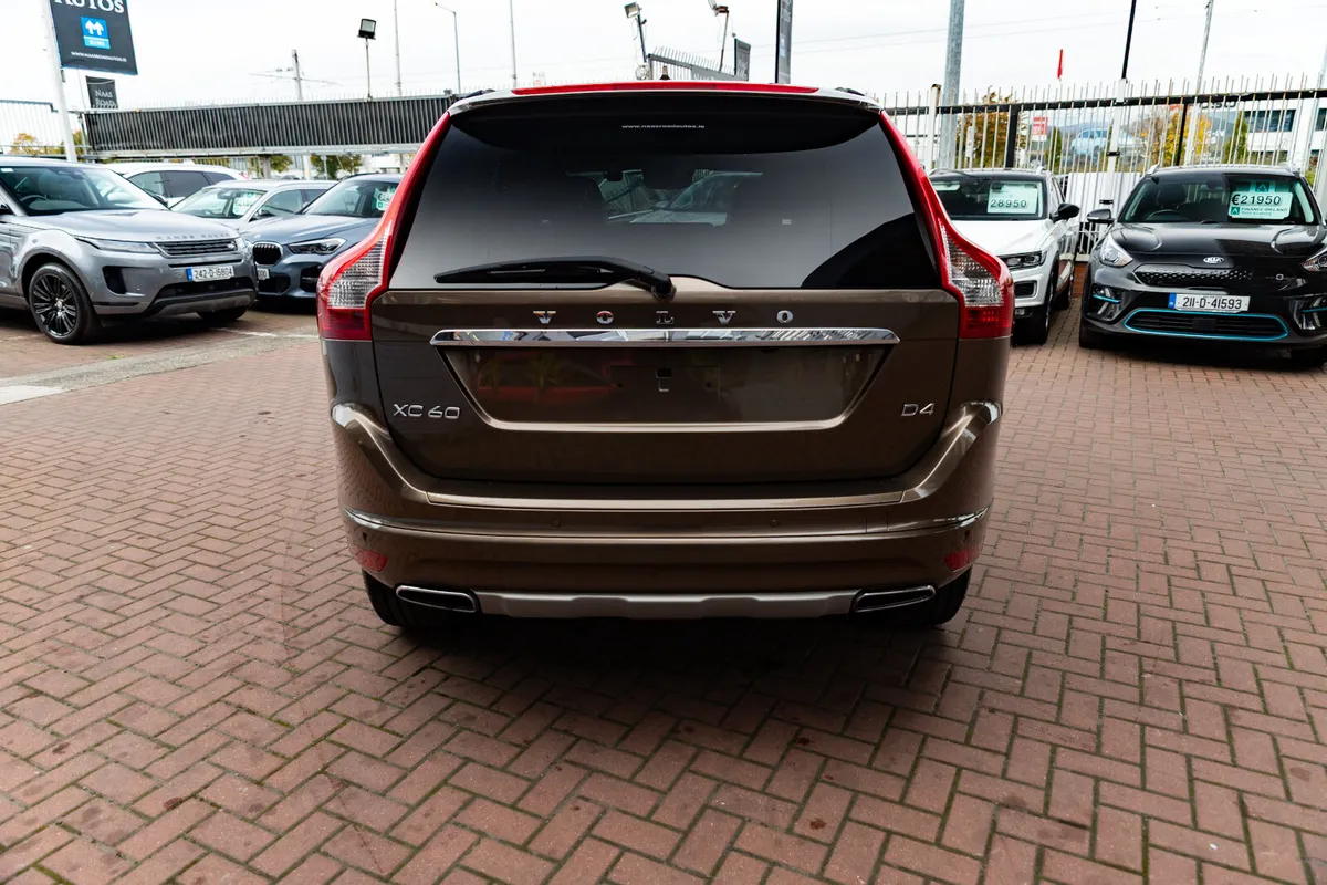 2016 Volvo XC60 2.0D4 SE LUXURY 5DR ESTATE AUTOMAT - Image 4