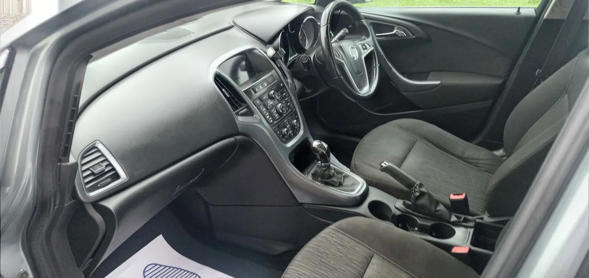 Opel Astra - Image 3