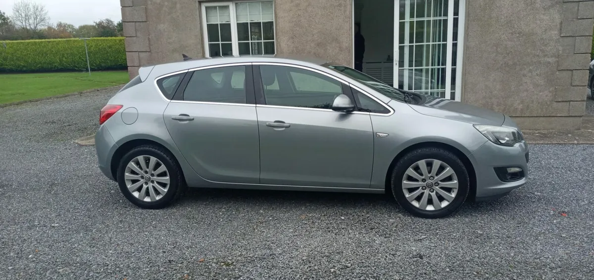 Opel Astra - Image 4