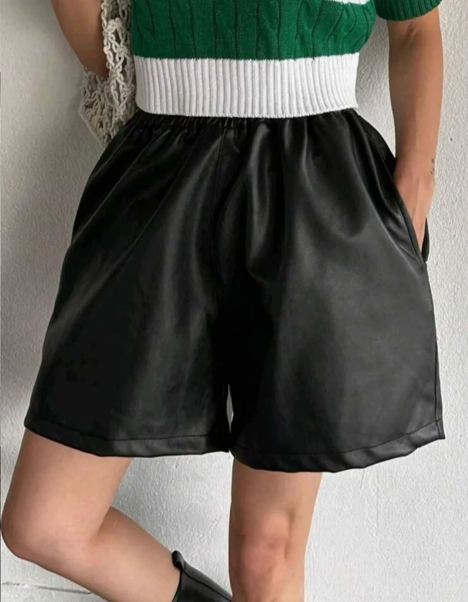 Elastic waist black PU leather shorts size S - Image 4