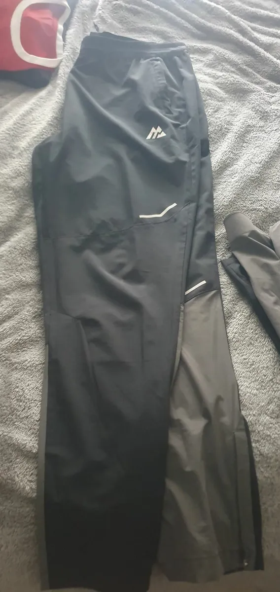 Montirex tracksuit - Image 2