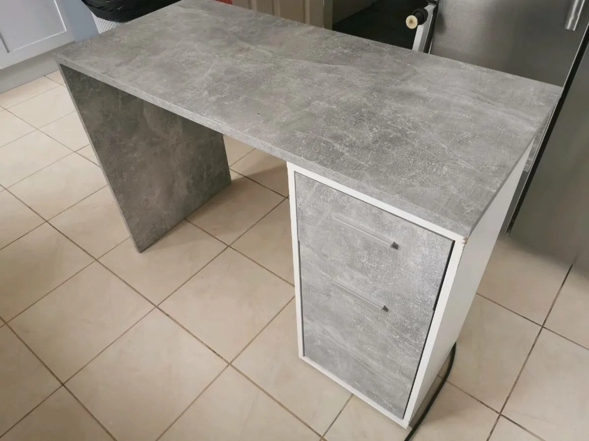 Desk - Image 1