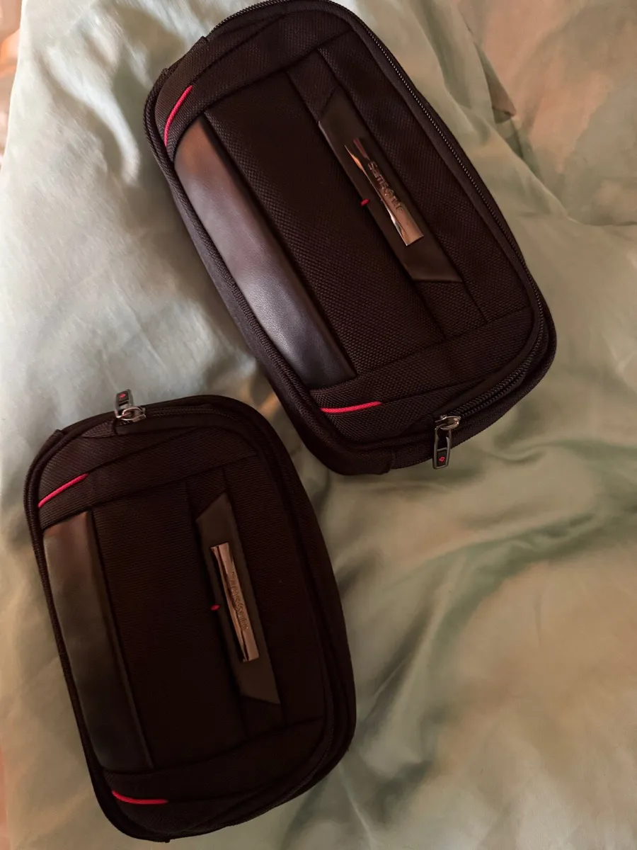Gents toiletry bags - Image 1
