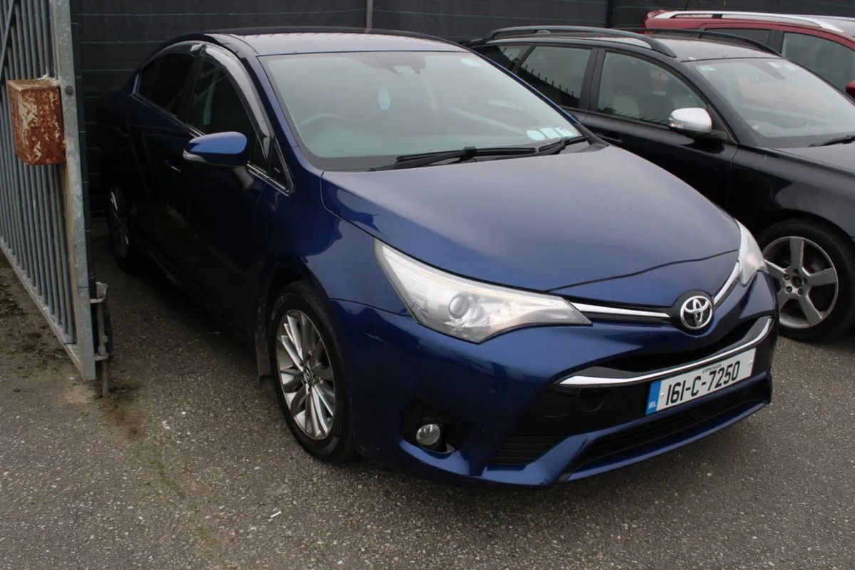 Toyota Avensis 1.6d Luna 4DR - Image 1