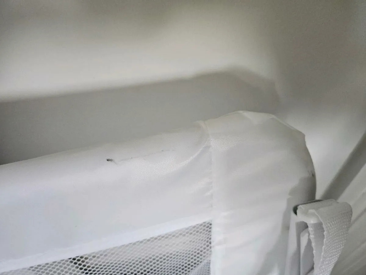 Bed rail - Image 2