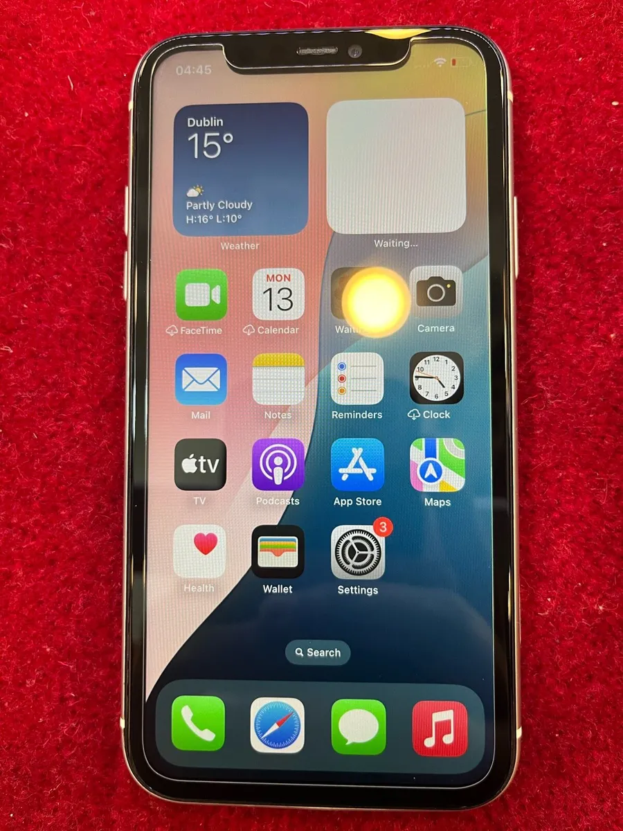 Iphone 11 64GB  Unlocked - Image 2