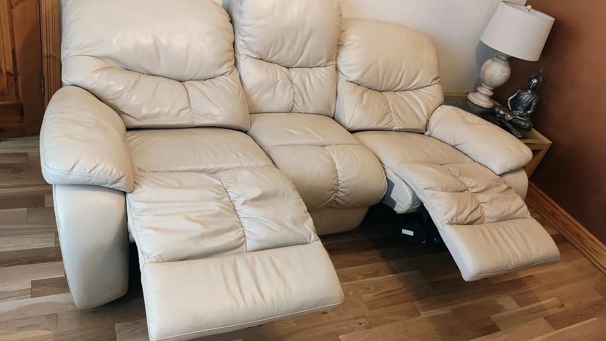 Recliner sofa - Image 2