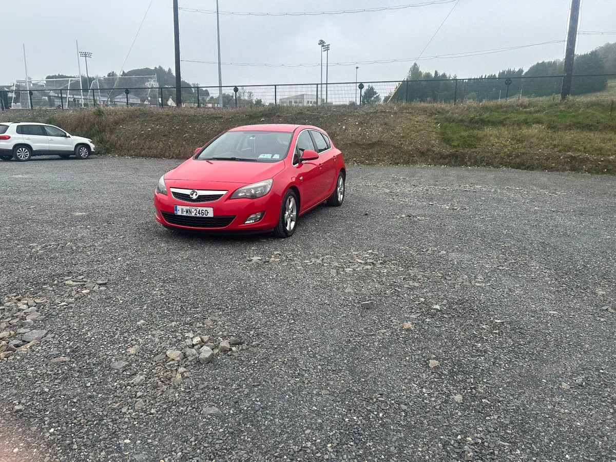 Vauxhall Astra 2011 - Image 3