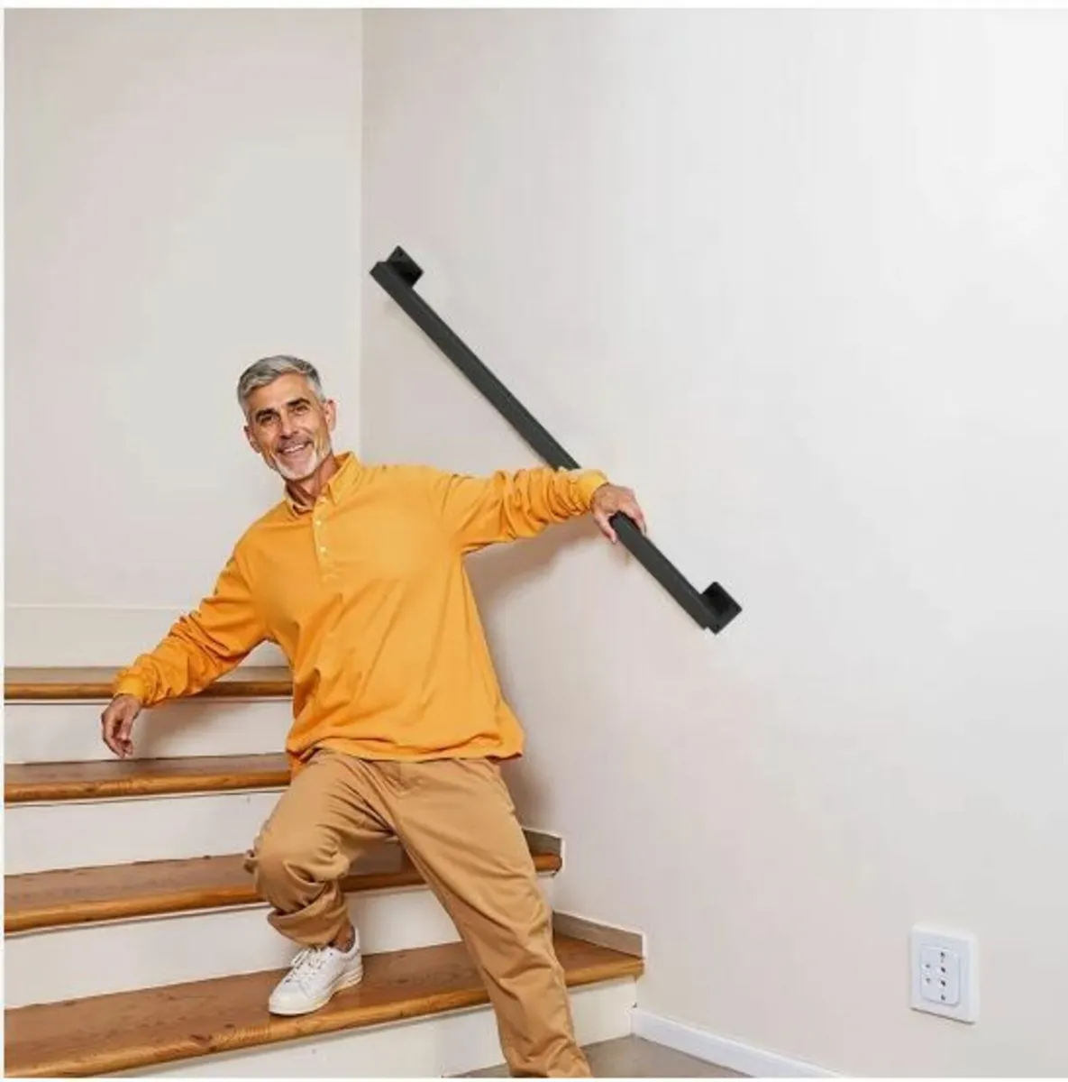 Wall Mounted Stair Handrail, 910mm - Image 4