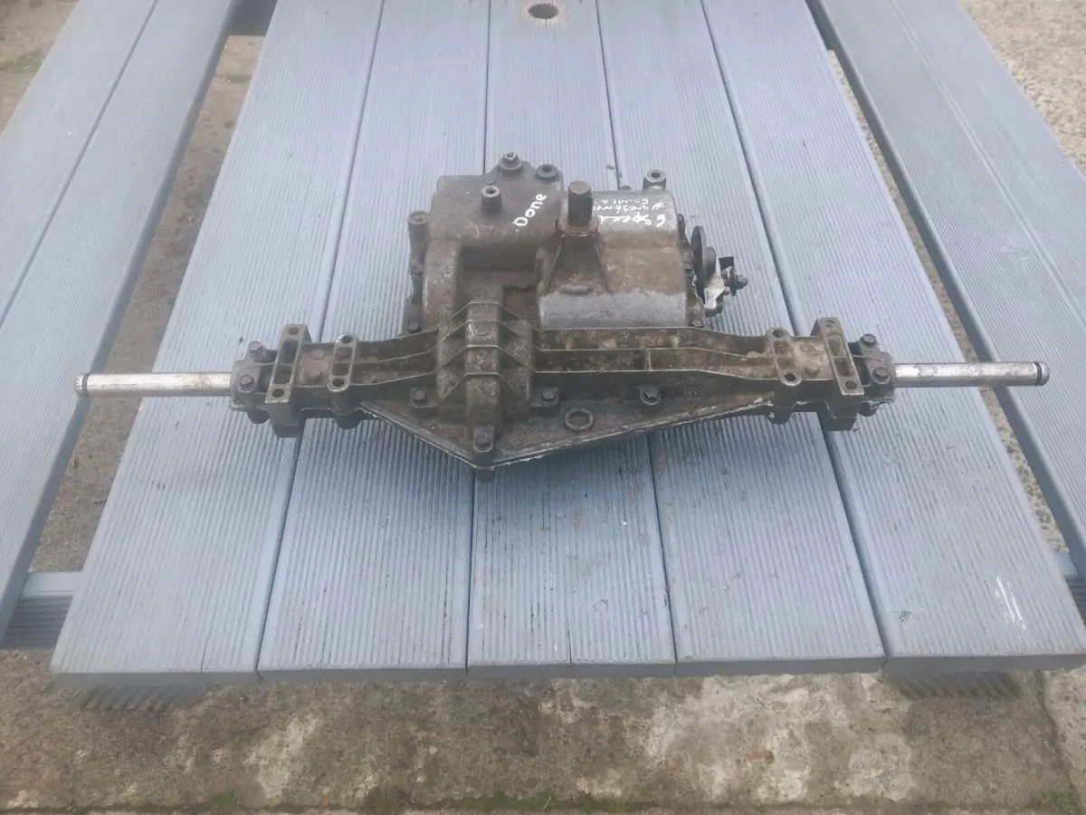 Countax/Westwood manual gearbox for sale - Image 3