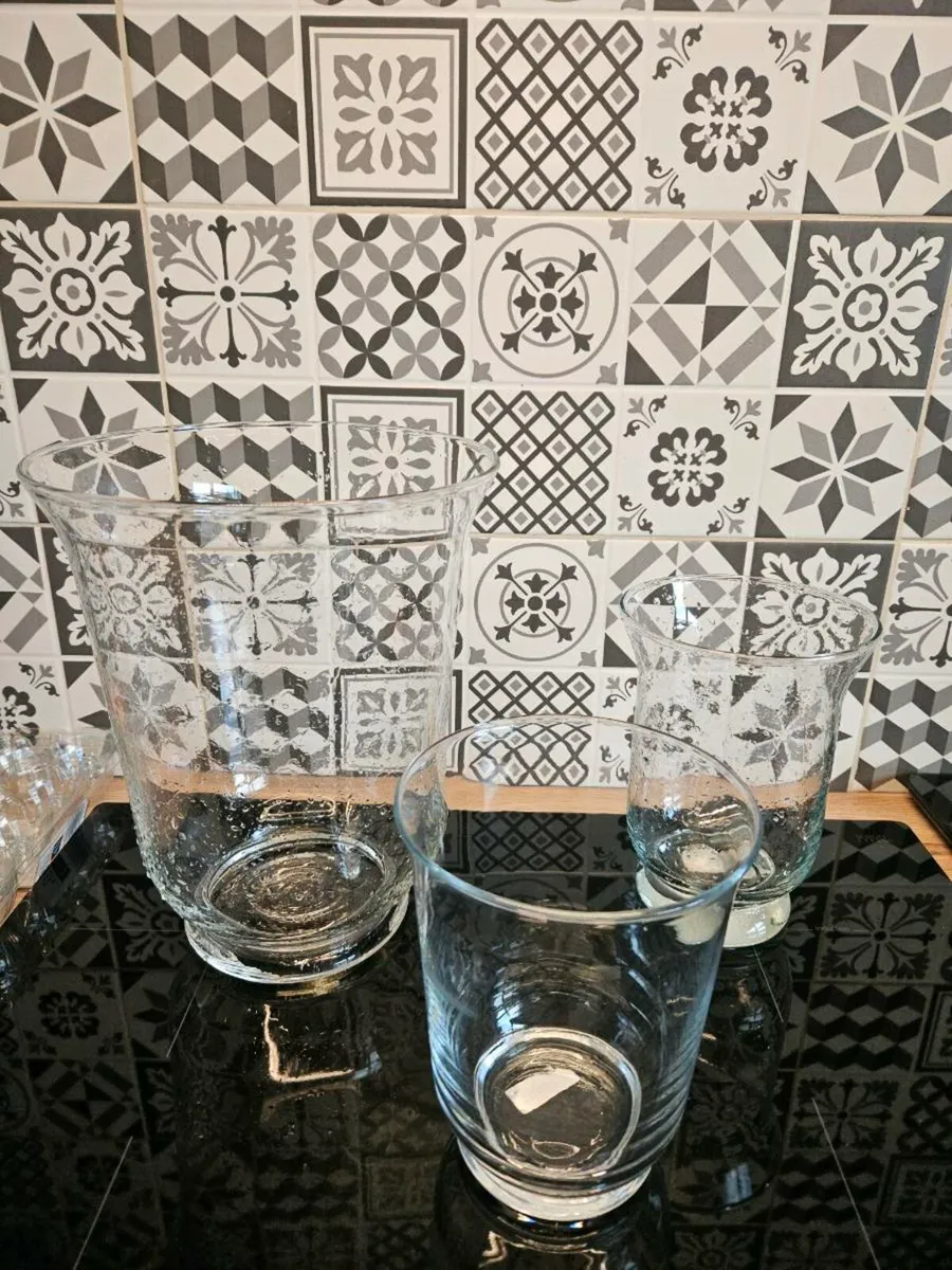 Glass vases - Image 2