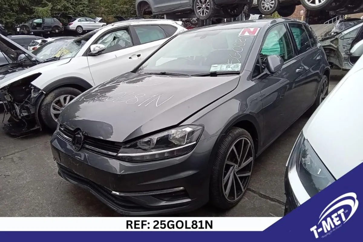 2017 VOLKSWAGEN GOLF BREAKING FOR PARTS - Image 1