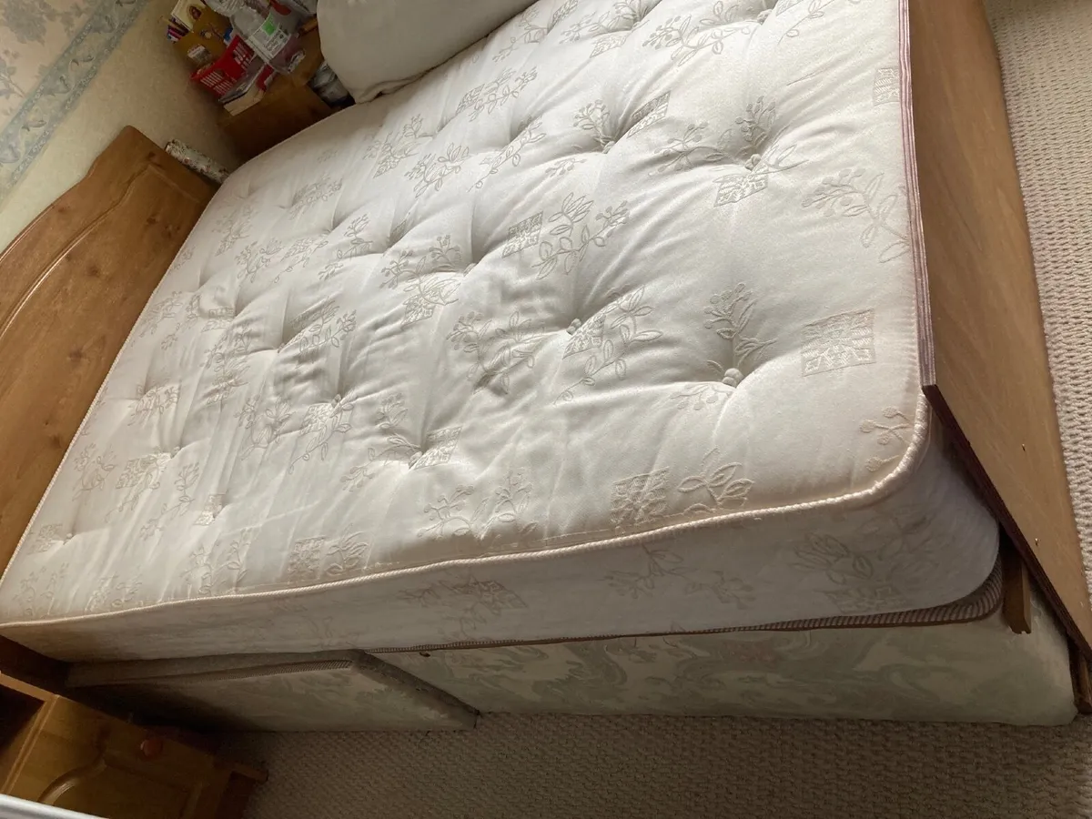 Queen-size bed and mattress - Image 1