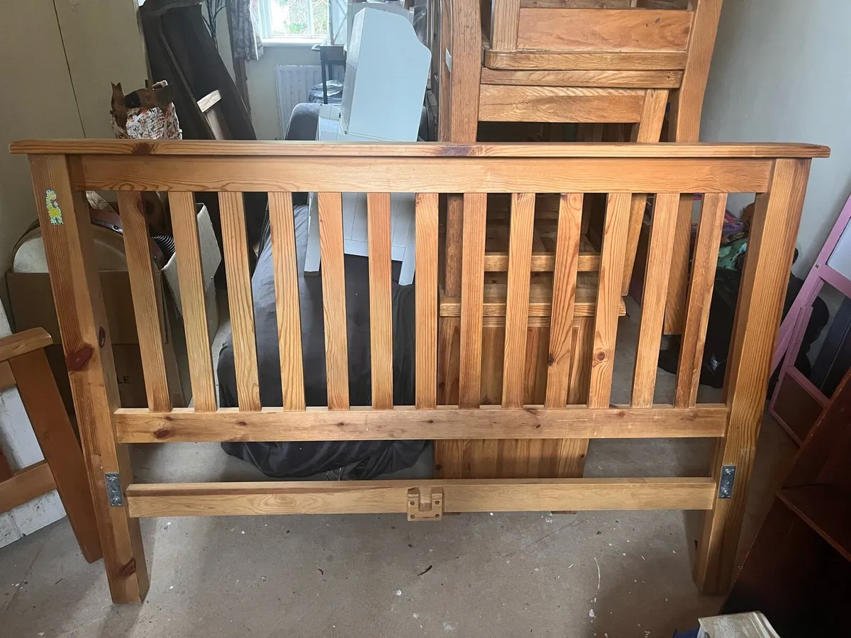 Double bed - Image 1