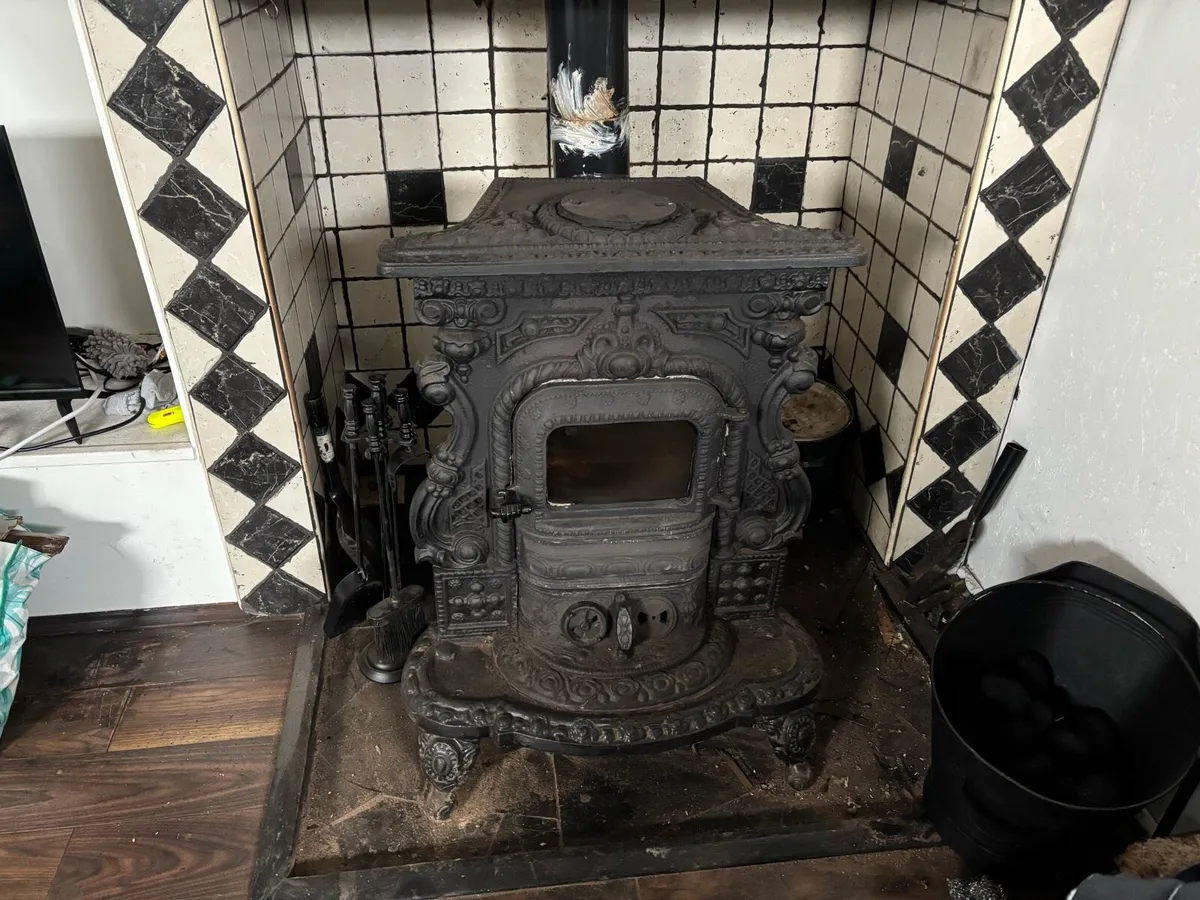 Stove - Image 2