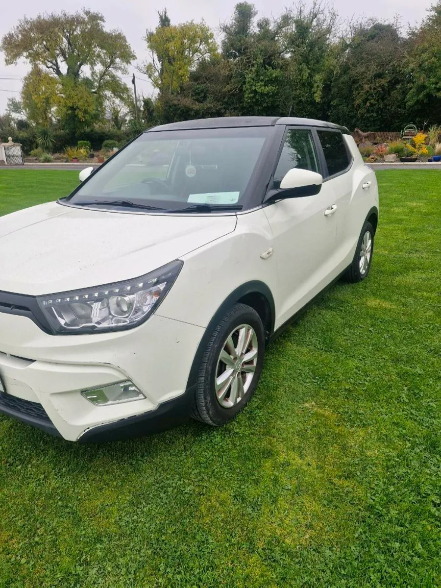 Car - Image 2