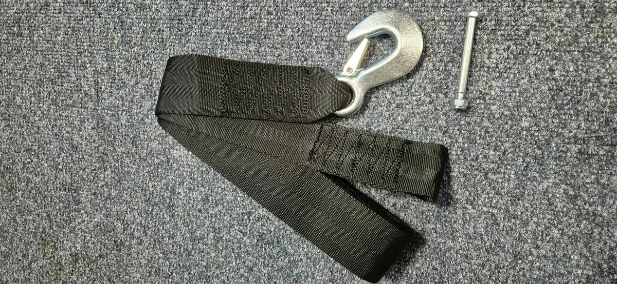 €20  Winch strap 20ft with new bolt 🔩