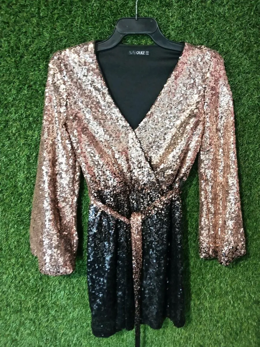 Dress, tracksuit, skirt and coat - Image 1