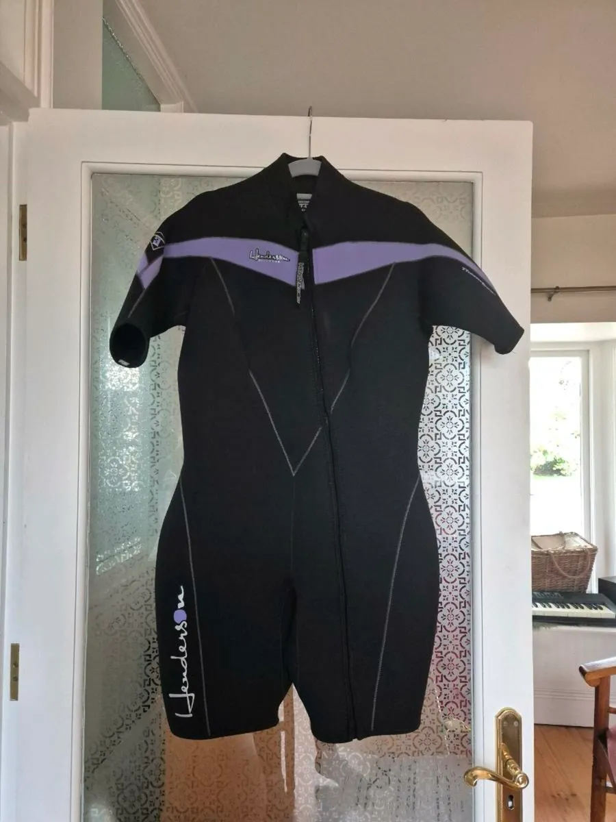 Women's wets suits - Image 4