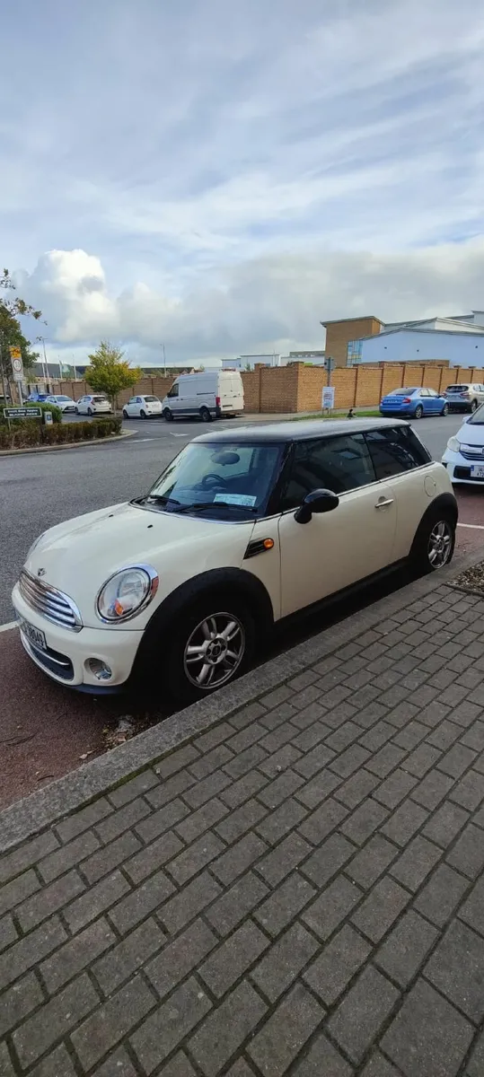 Mini Cooper 2013 - Image 1