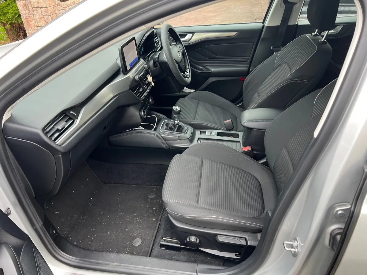 Ford Focus 2020 - Image 2