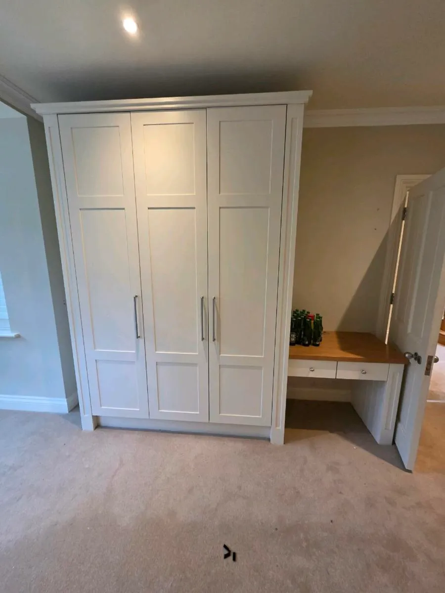 Fitted furniture - Image 3