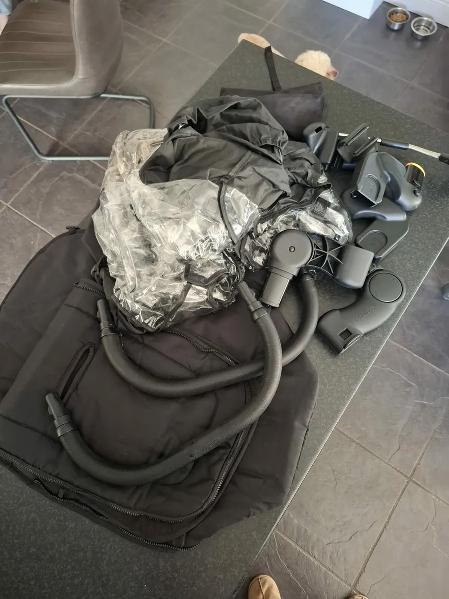 ICandy travel system - Image 4