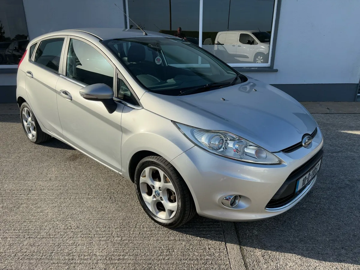 2010 Ford Fiesta Auto - Image 1