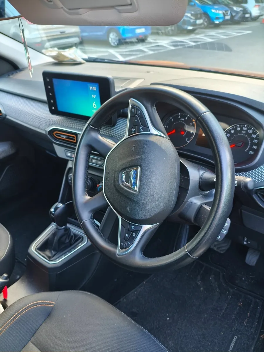 Dacia Sandero Stepway 2021 - Image 2
