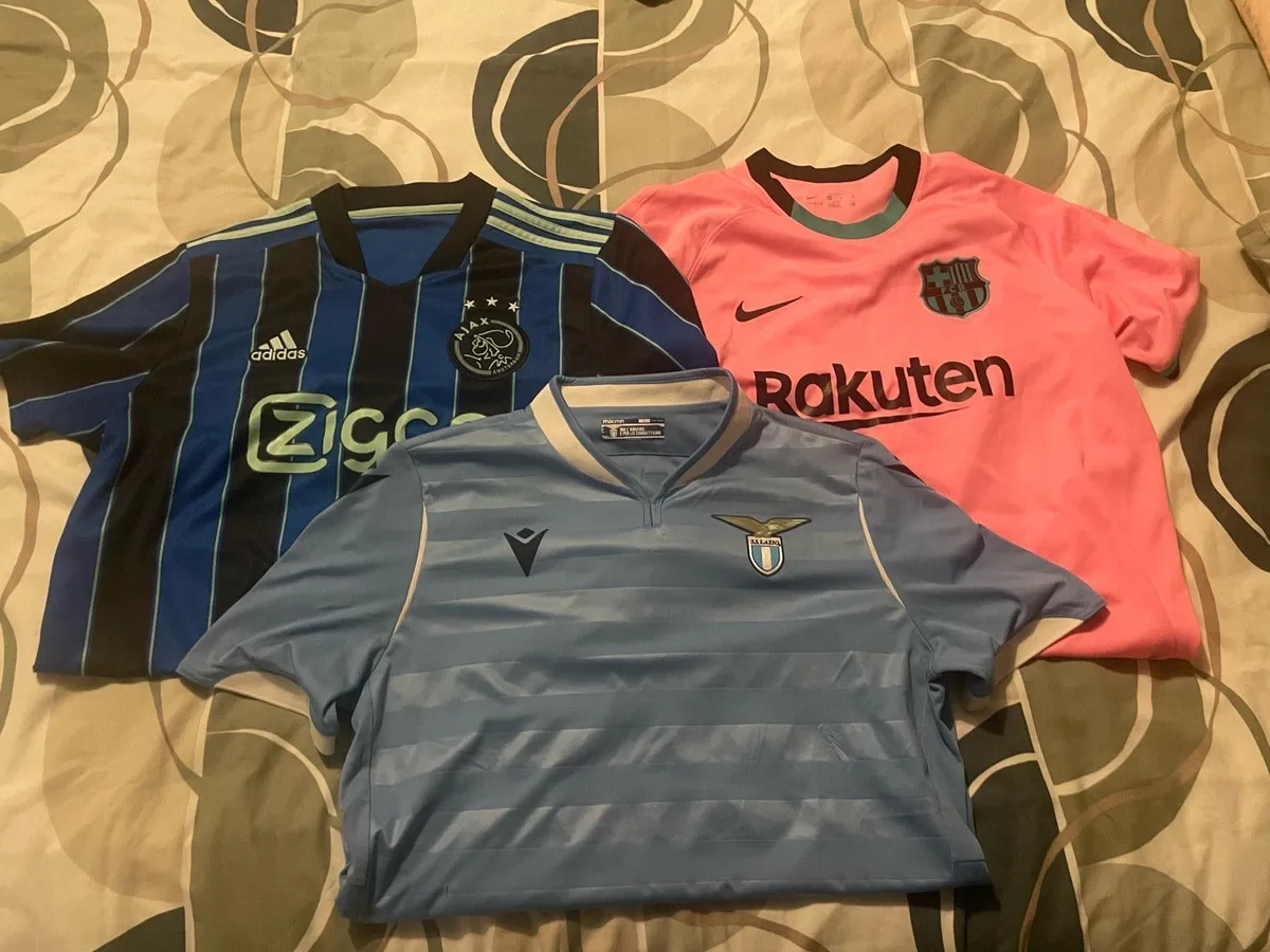 Football jerseys - Image 1
