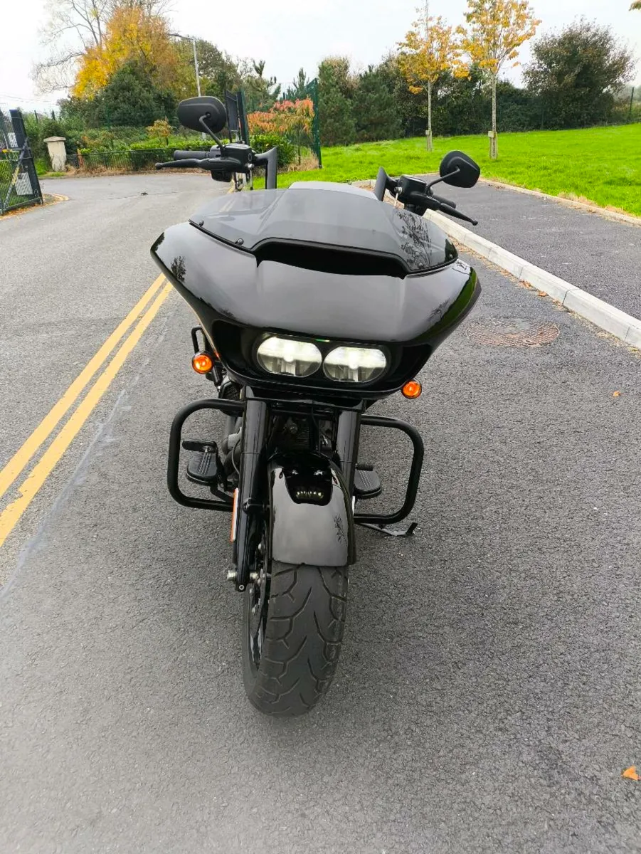 HARLEY DAVIDSON ROAD GLIDE SPECIAL - Image 1