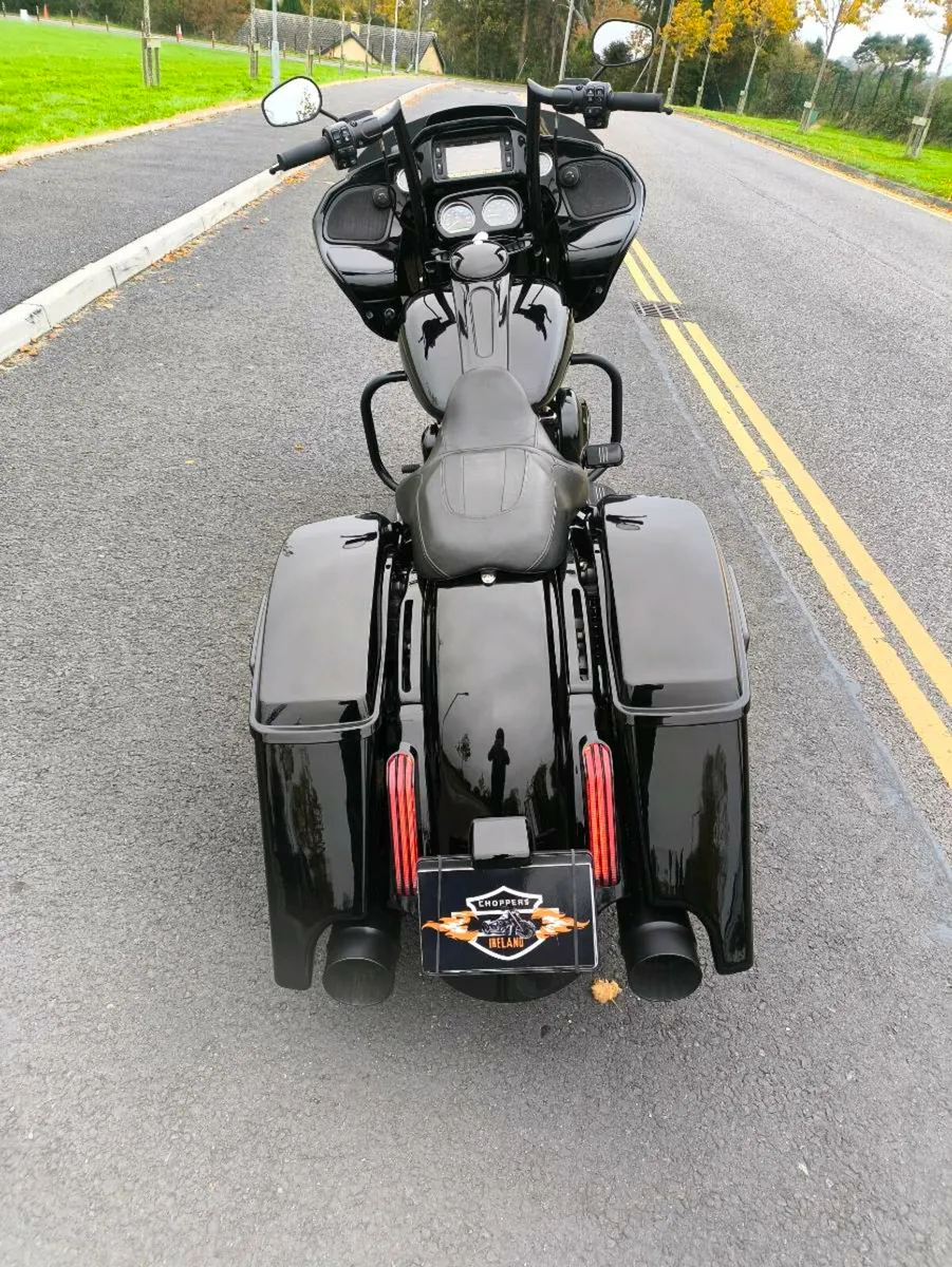 HARLEY DAVIDSON ROAD GLIDE SPECIAL - Image 4