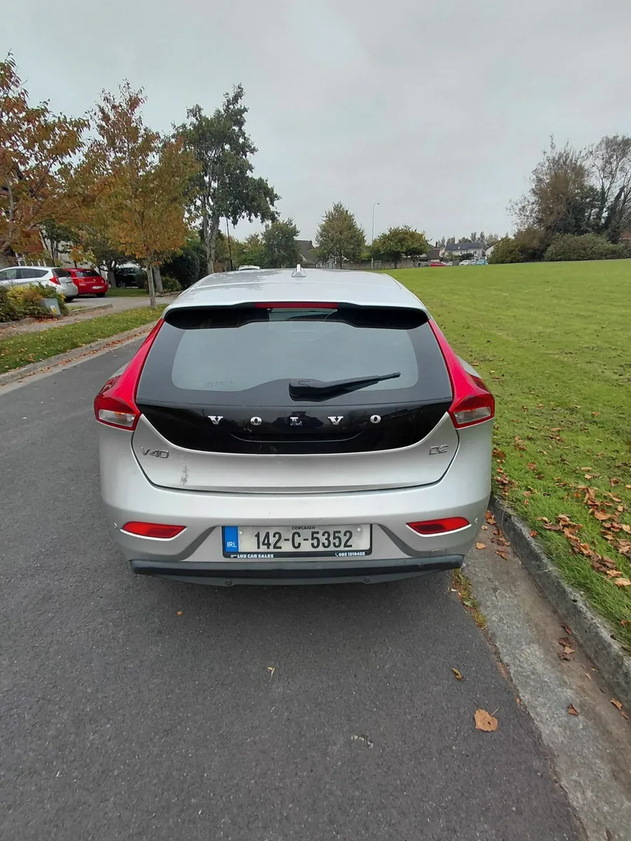 Volvo V40 2014 - Image 3