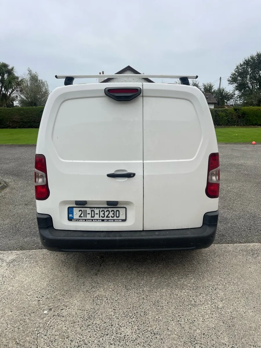 Peugeot Partner Lwb Professional - Image 4